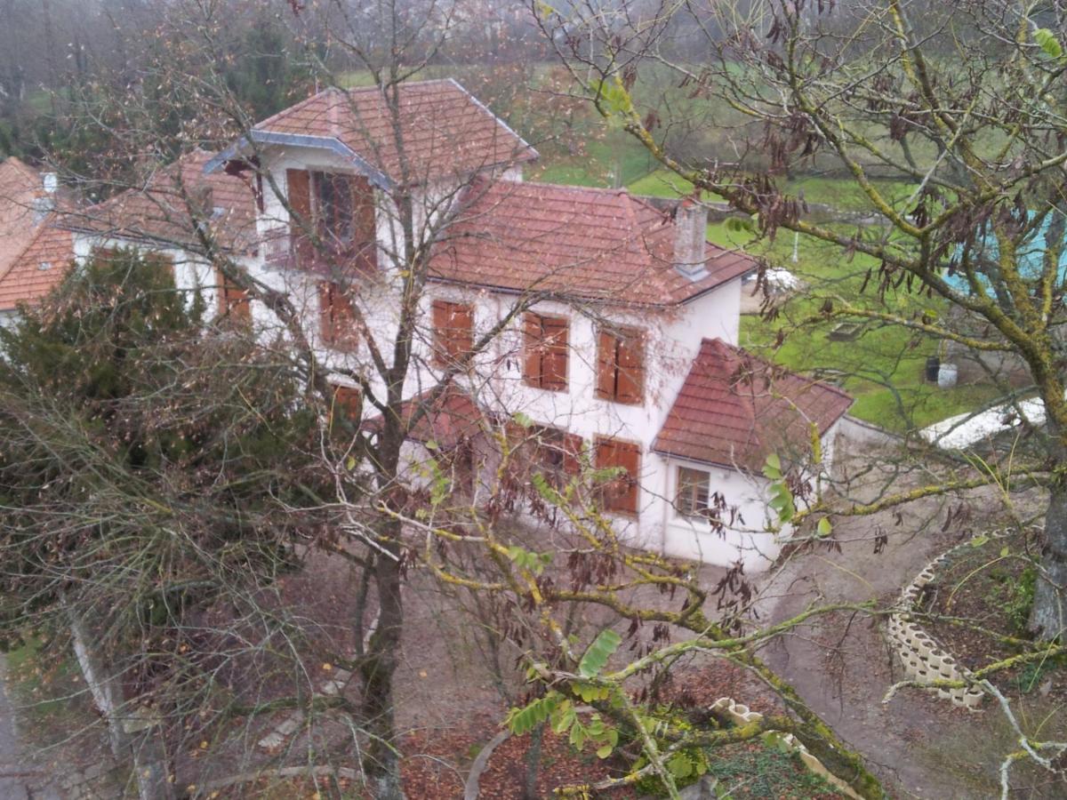 Villa Sainte Barbe Mirecourt Exterior foto